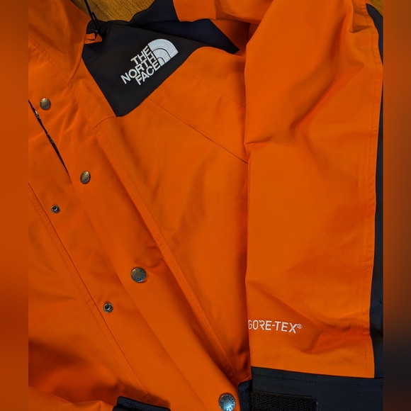 The North Face Mountain Jacket 1990 Persian orange ππ§‘ π - Picture 4 of 10
